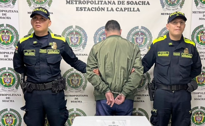 Los hechos, ocurridos en distintos puntos de Soacha, involucran a un hombre que habría apuñalado a su pareja y a una mujer señalada de golpear brutalmente a su hija menor.